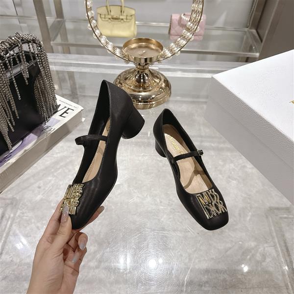 20251127171539862 270